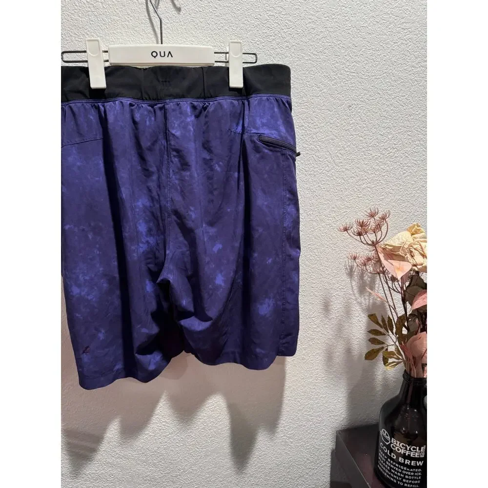 lululemon‎ Men pace breaker short 9 size M